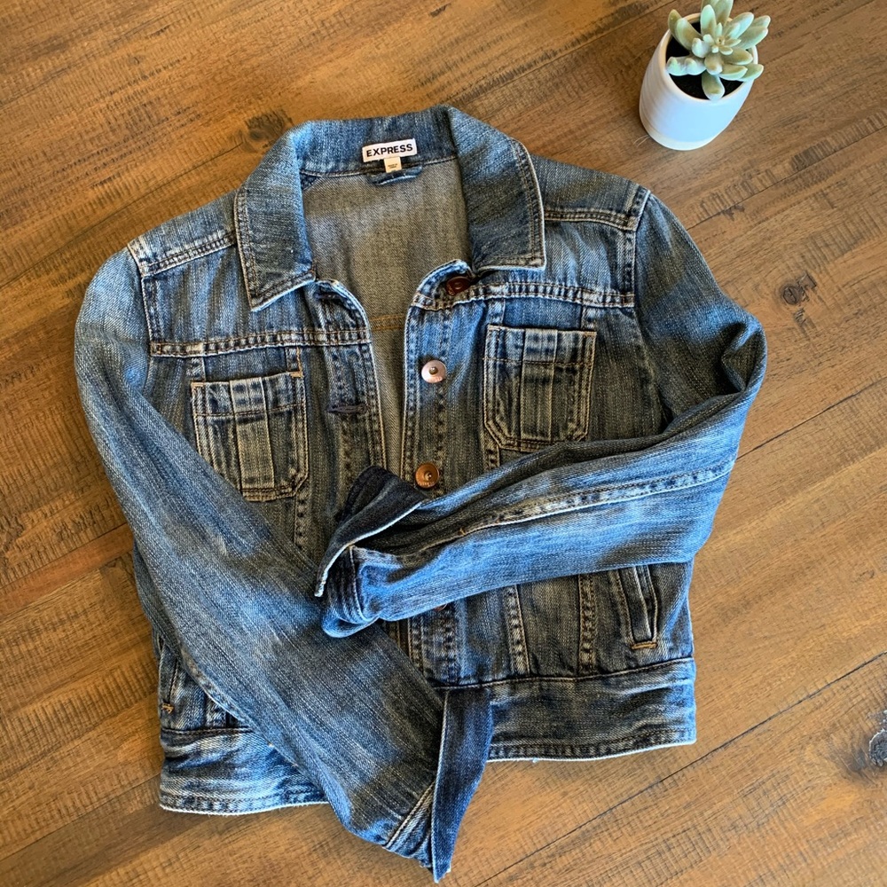Express Cropped Denim Jacket
